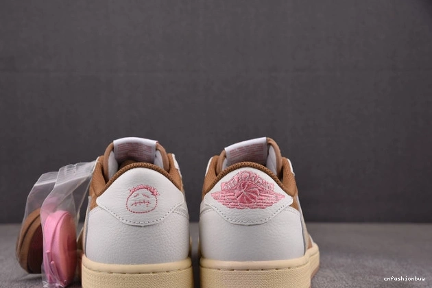 Travis 1 Low x SP AJ OG Scott DM7866-106 1210